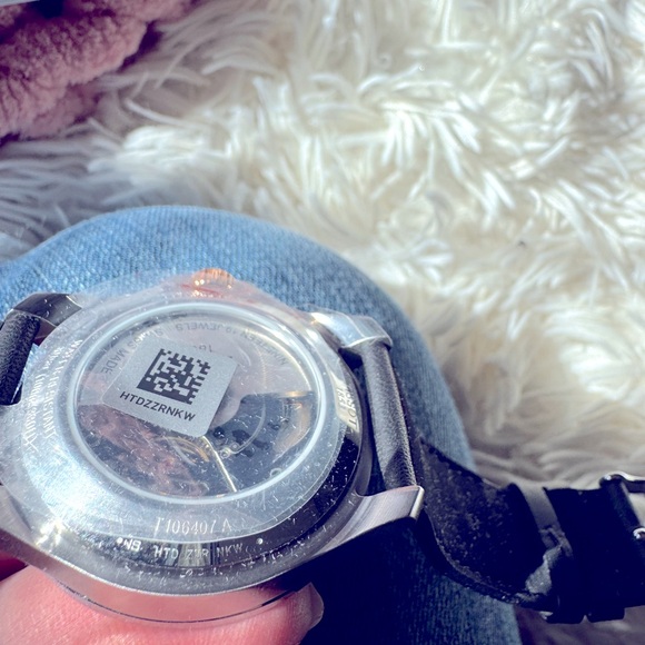 NWT TISSOT V8 SWISSMATIC - Discontinued and Hard to Find - Picture 6 of 16